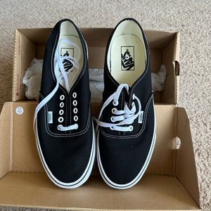 Vans Authentic Shoes Black Men’s 10.5 Women’s 12